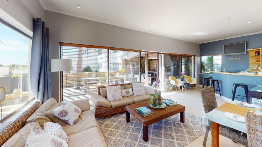 10 Bedroom Property for Sale in Summerstrand Eastern Cape